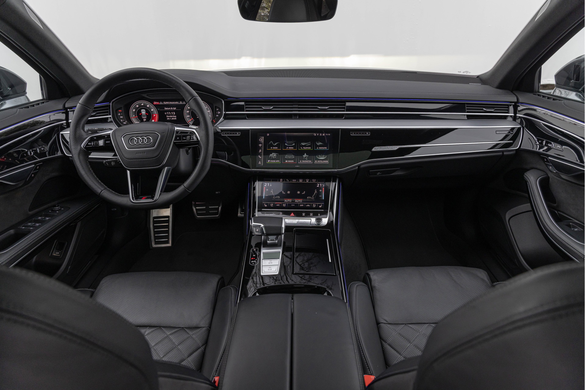 Audi S8