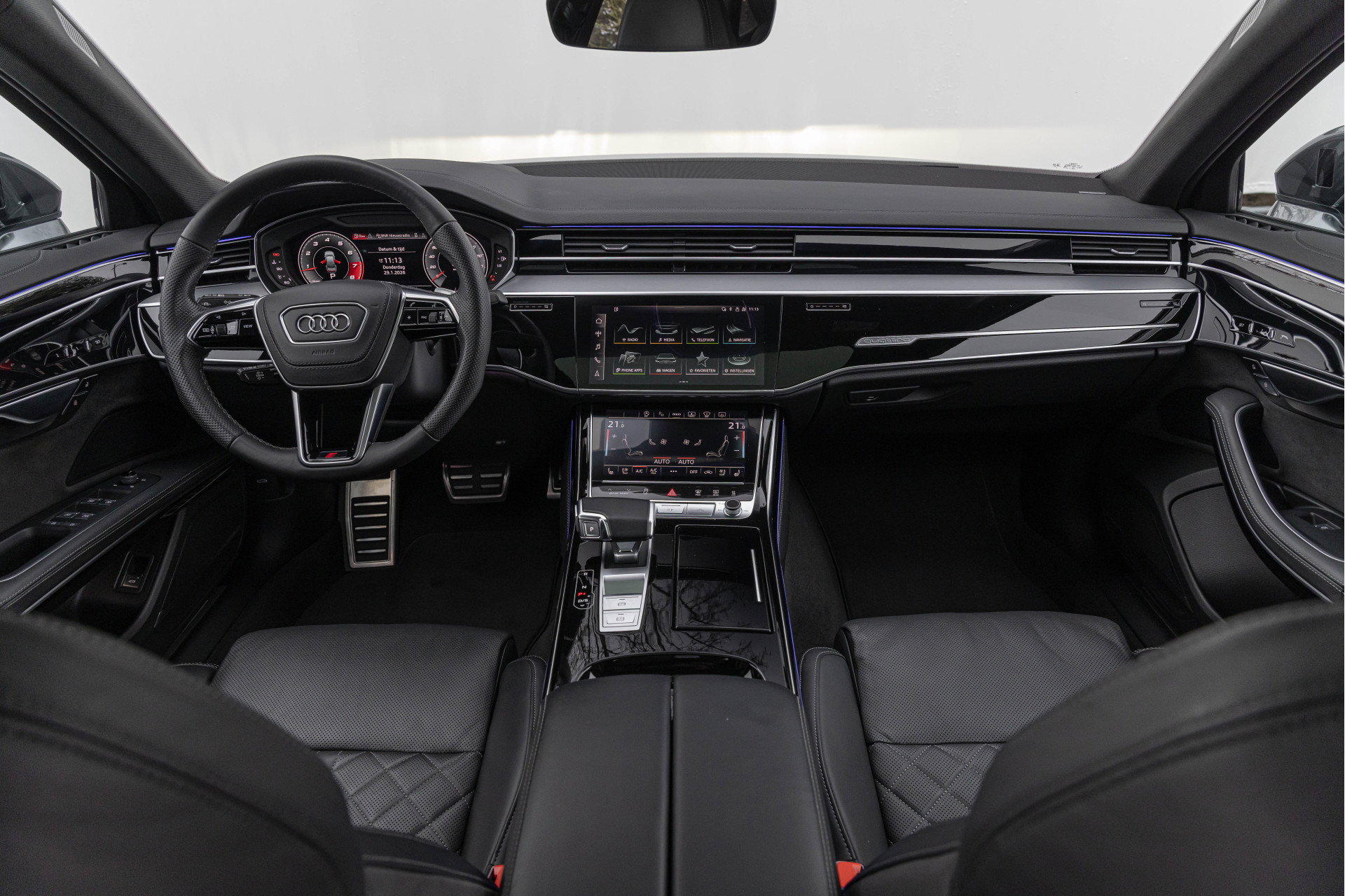 Audi S8