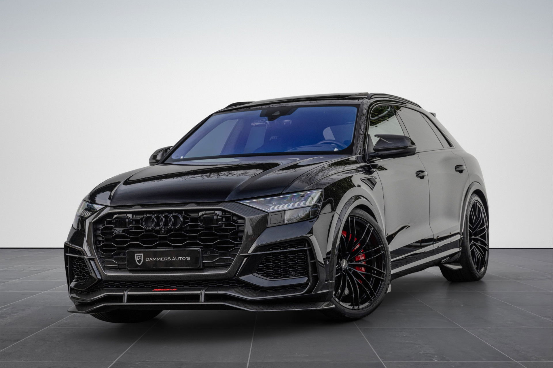 Audi RSQ8-R