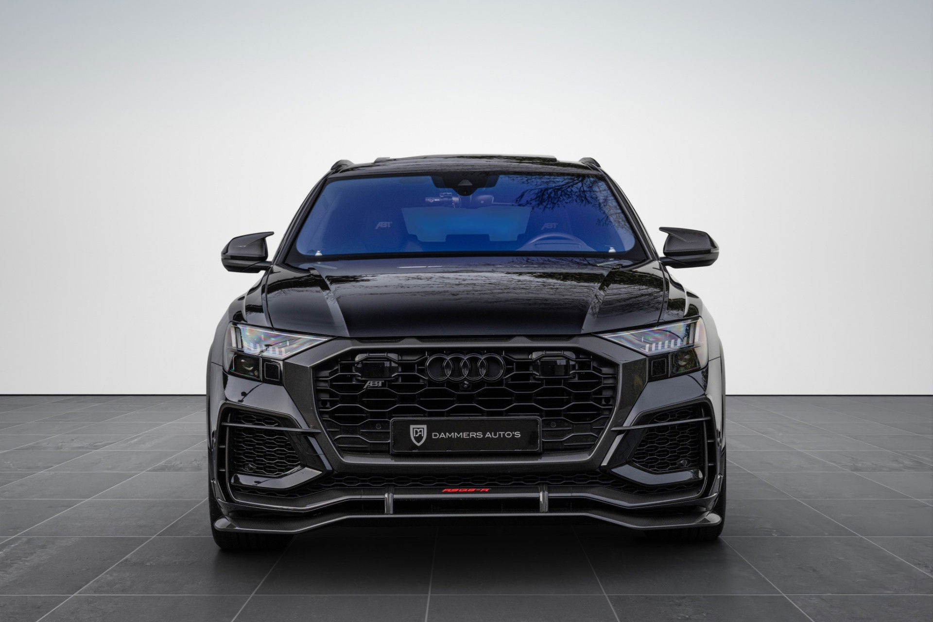 Audi RSQ8-R