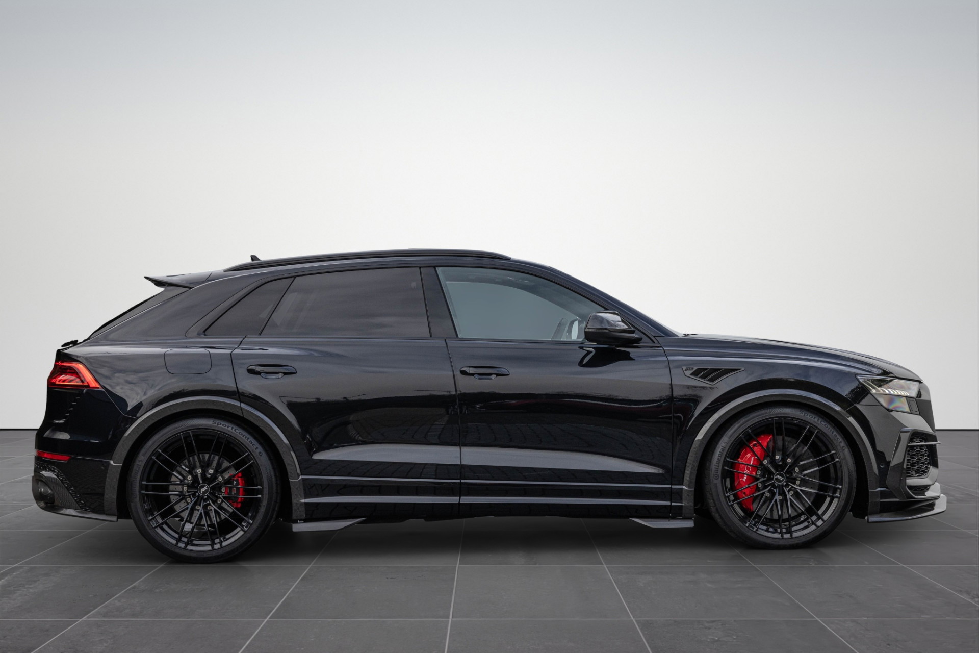 Audi RSQ8-R