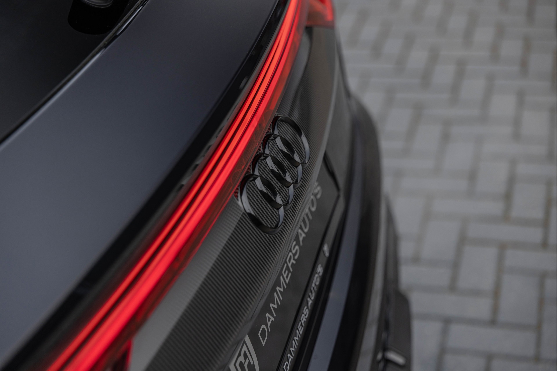 Audi RSQ8-R