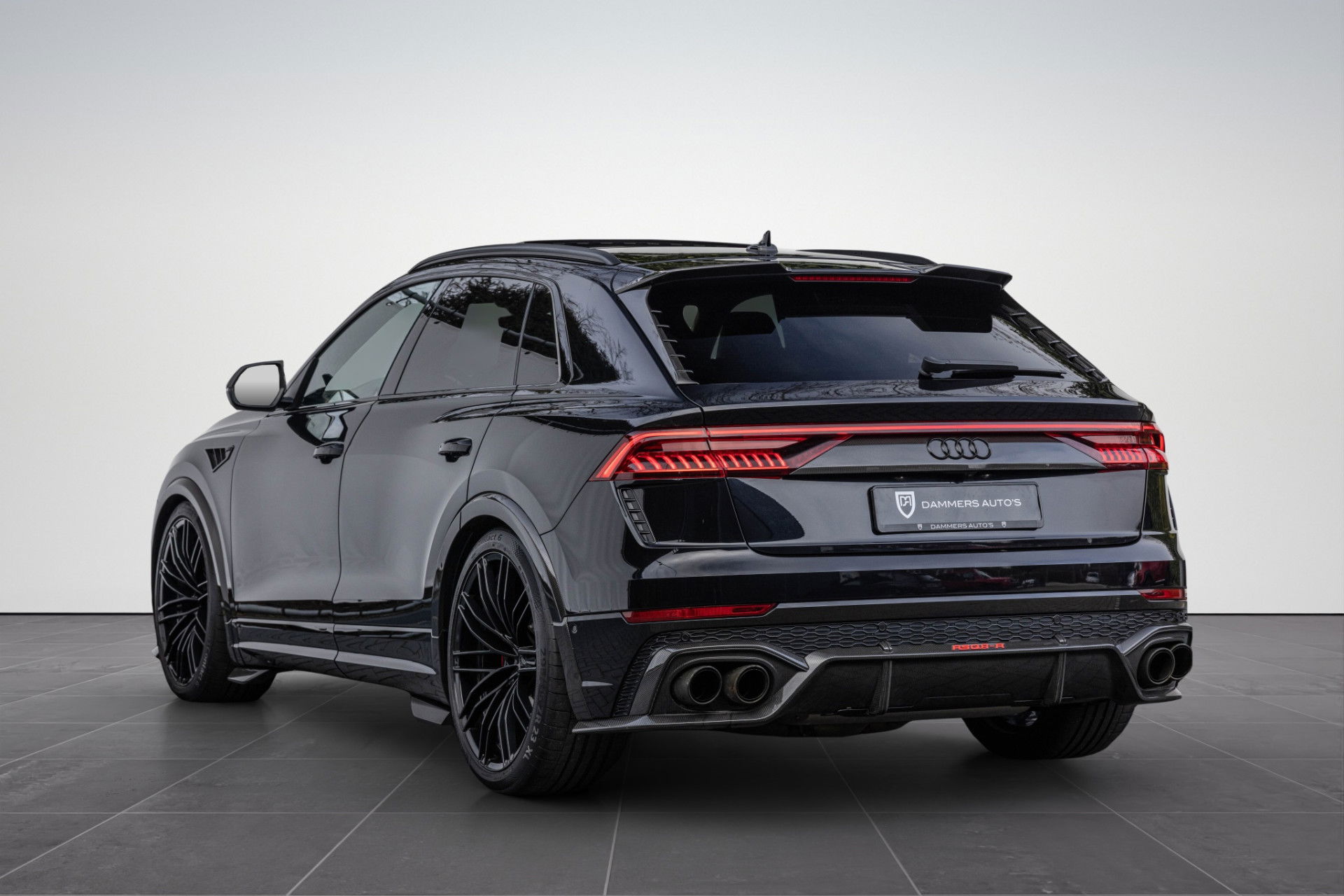 Audi RSQ8-R