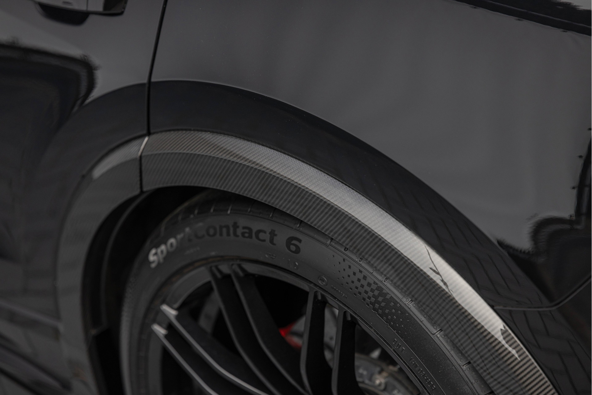 Audi RSQ8-R