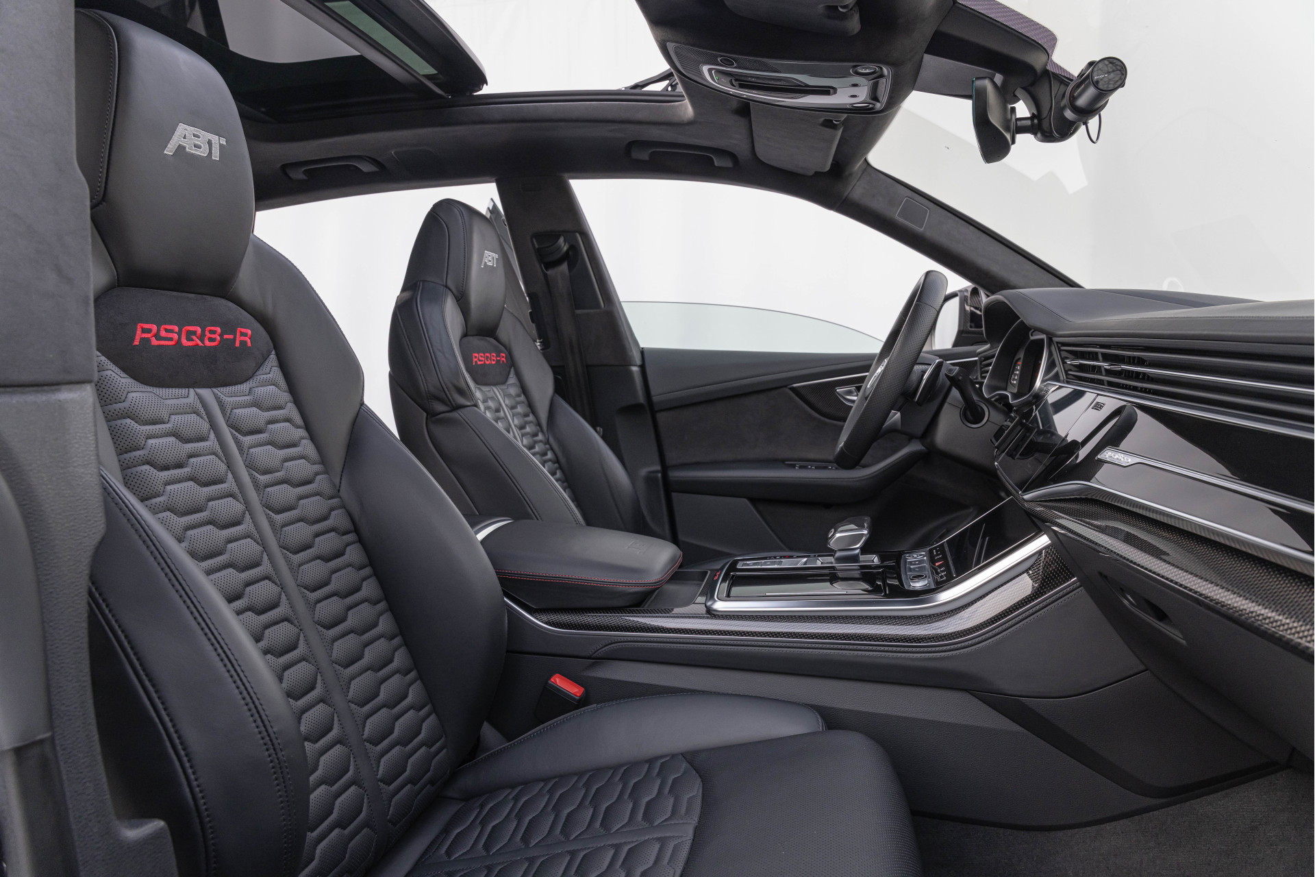 Audi RSQ8-R