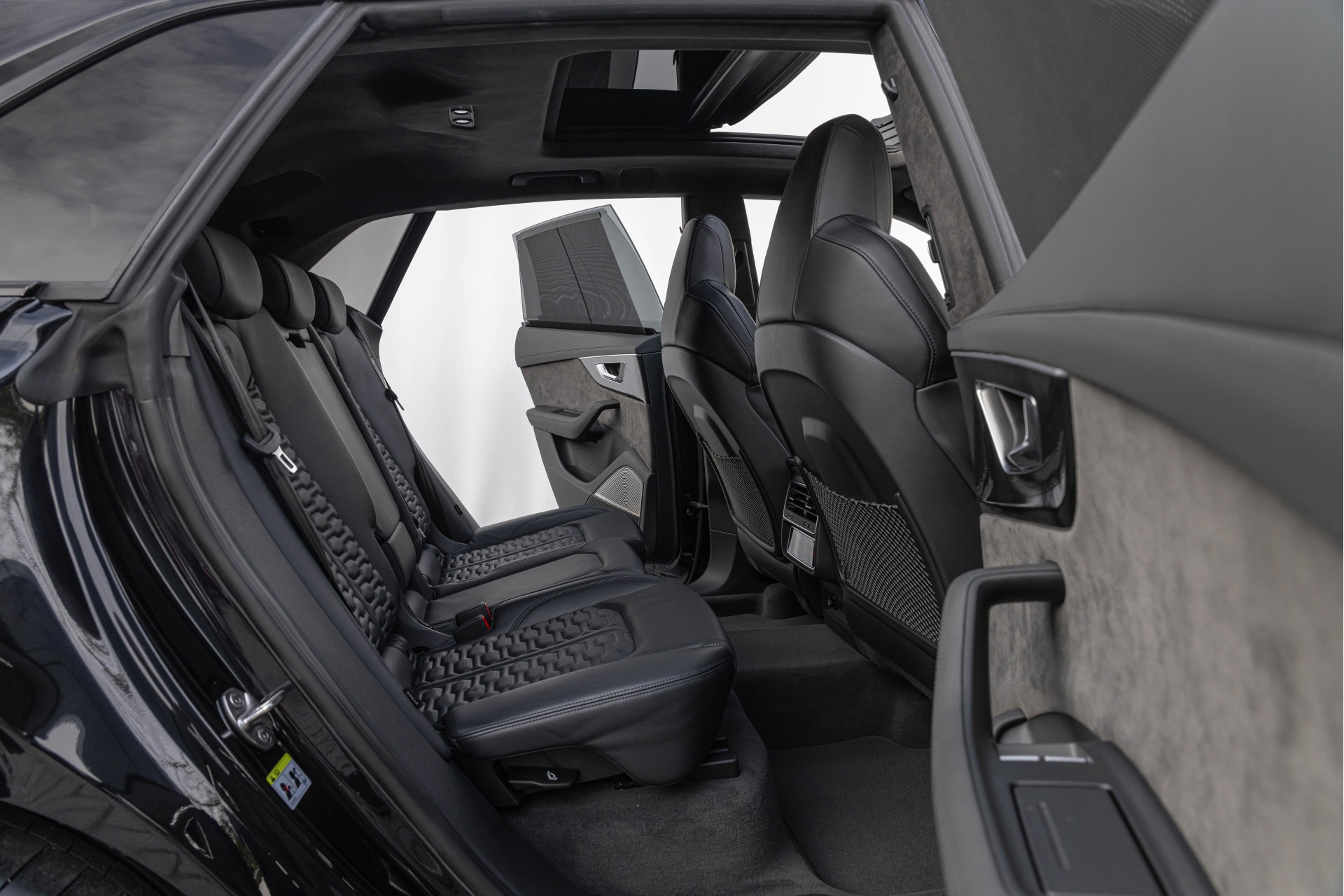 Audi RSQ8-R