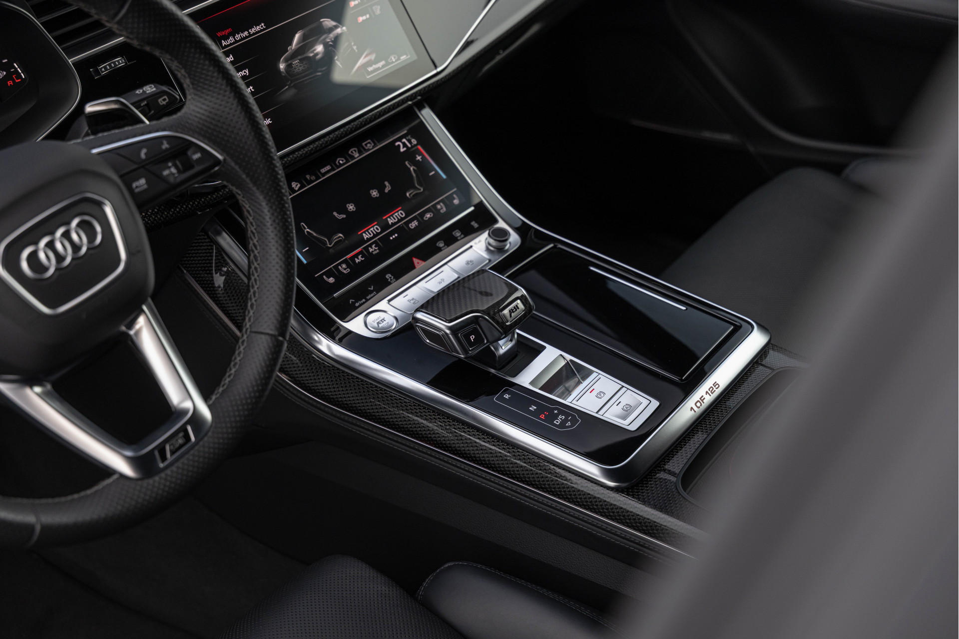 Audi RSQ8-R