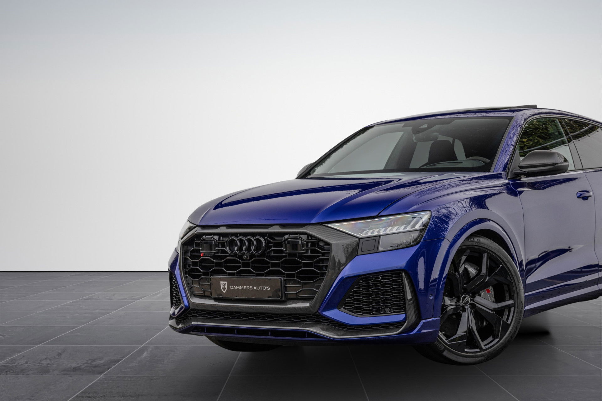 Audi RSQ8