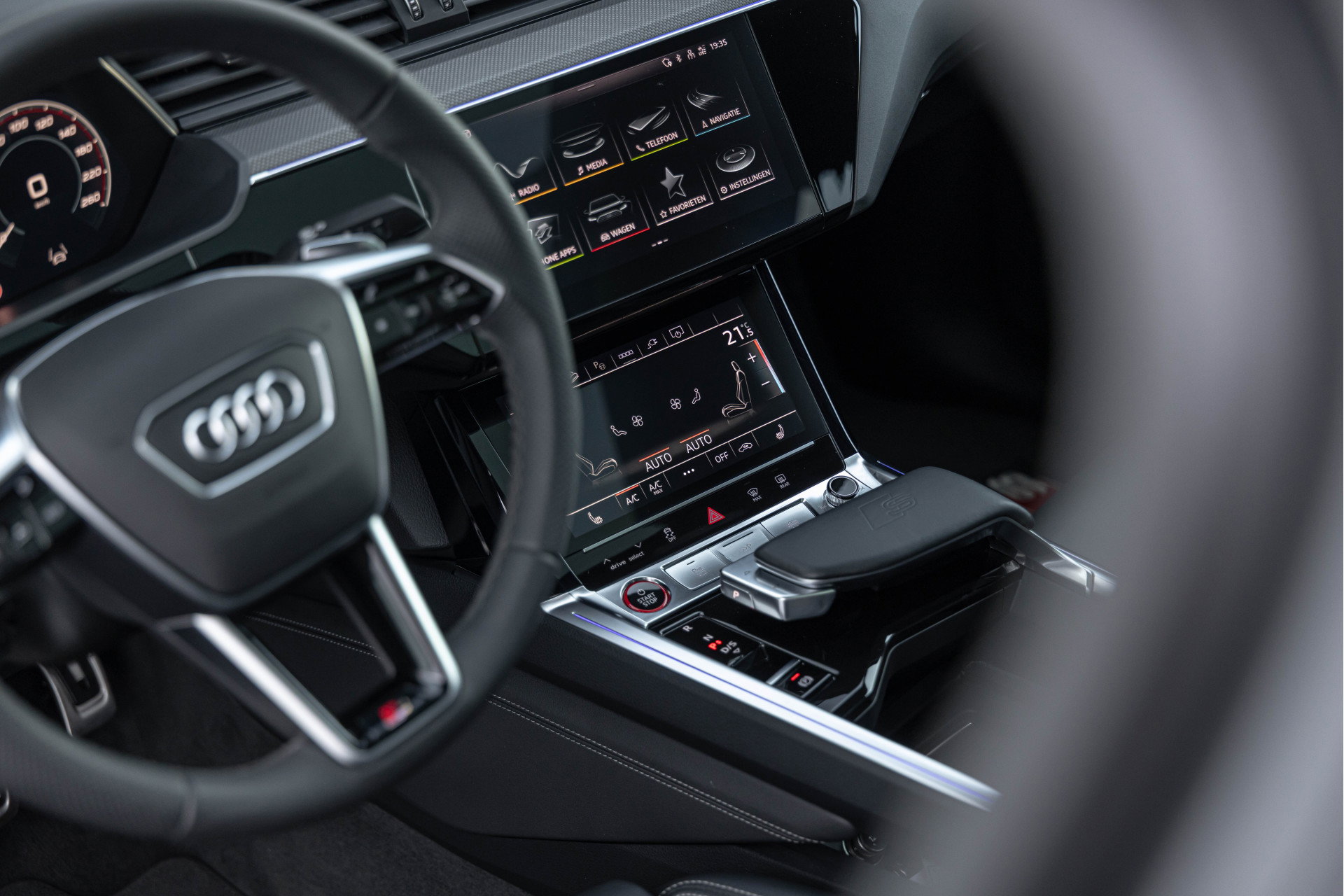 Audi SQ8 e-tron Sportback