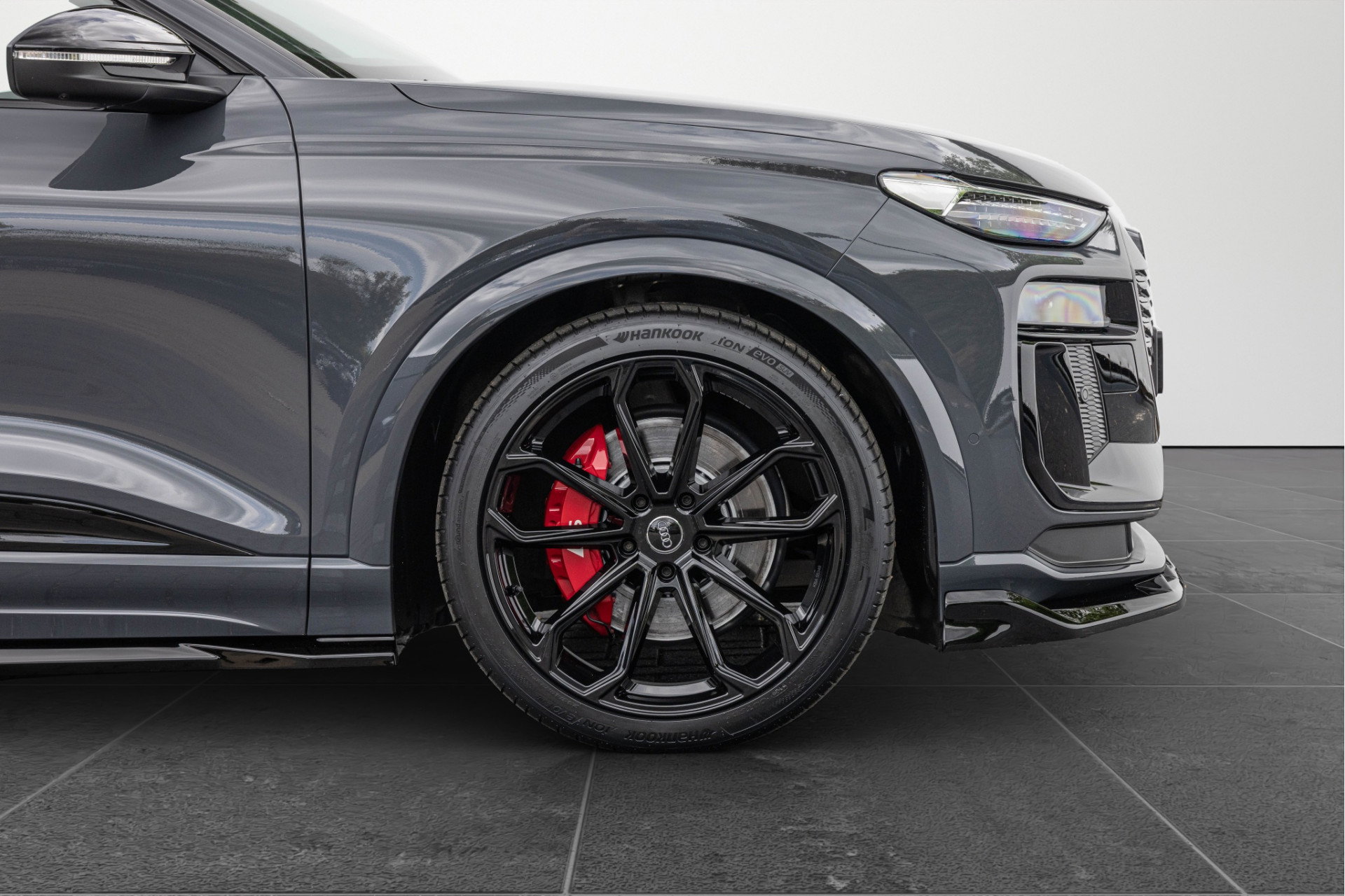 Audi SQ6 e-tron