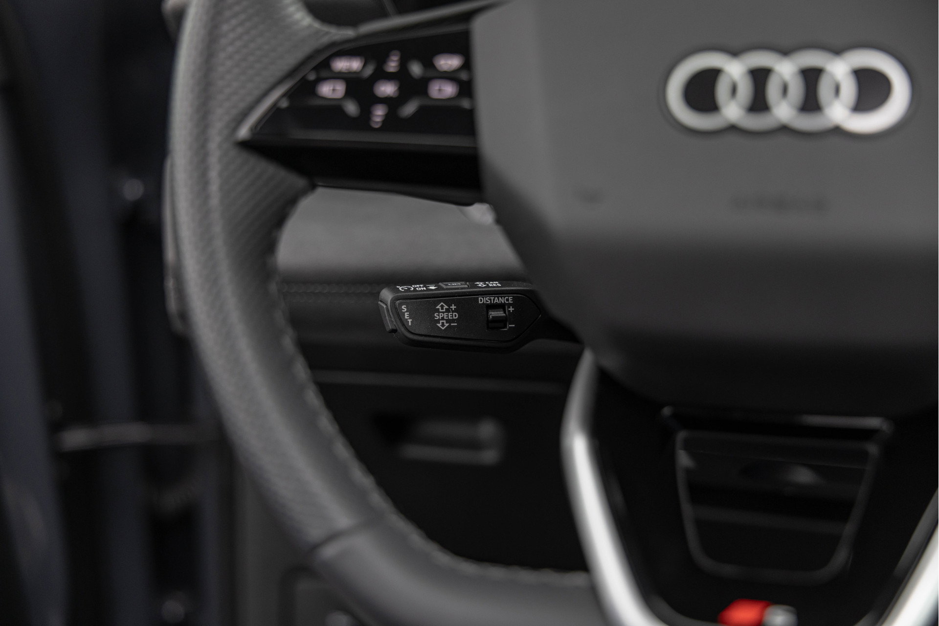 Audi SQ6 e-tron