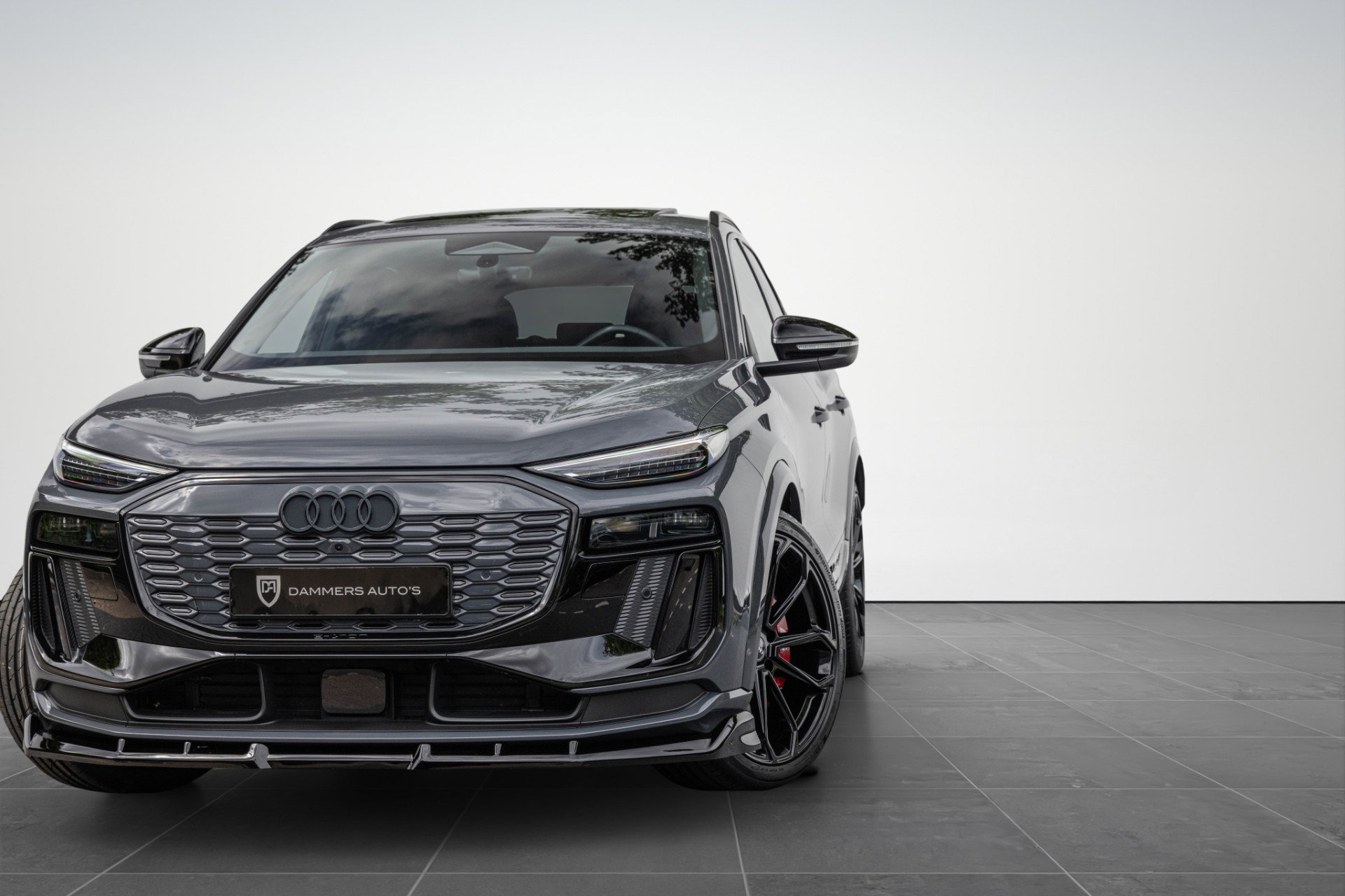 Audi SQ6 e-tron