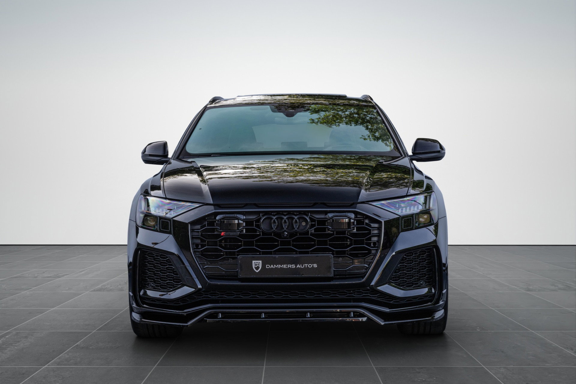 Audi RSQ8