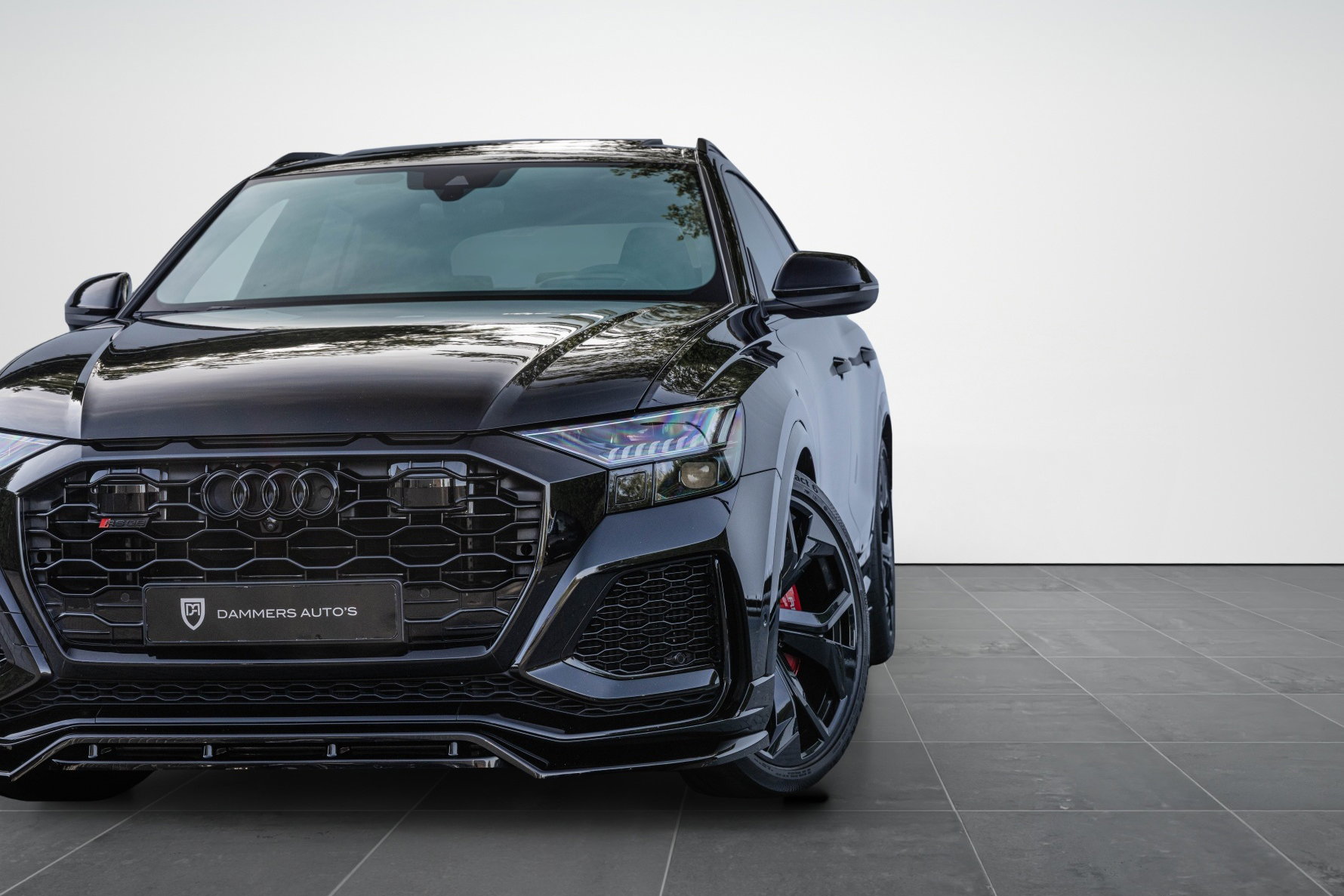 Audi RSQ8