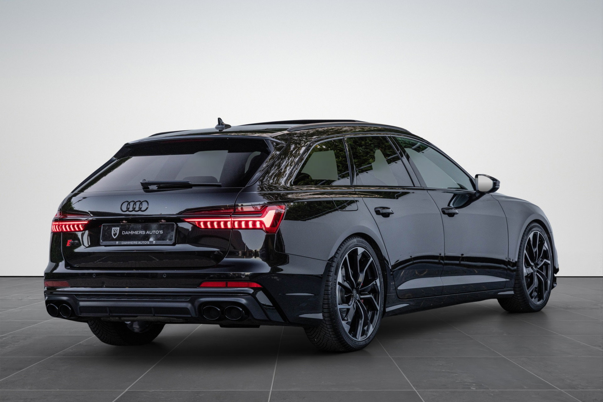 Audi S6