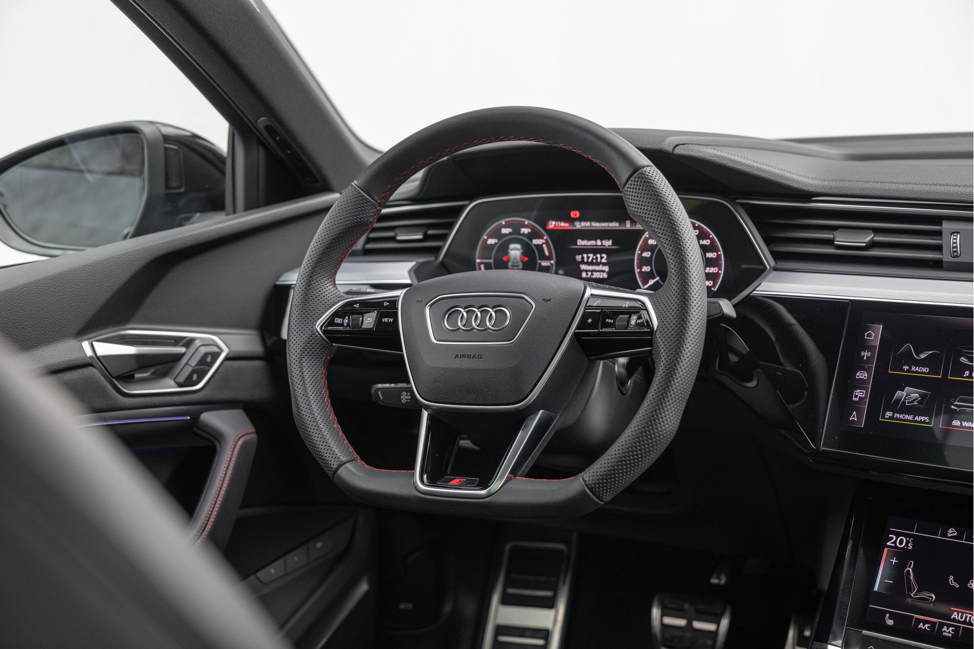 Audi Q8 Sportback e-tron