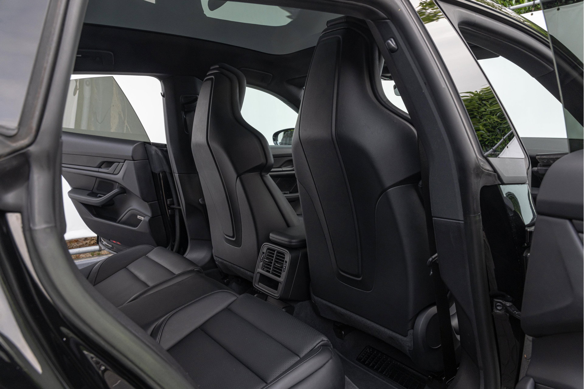 Porsche Taycan Cross Turismo