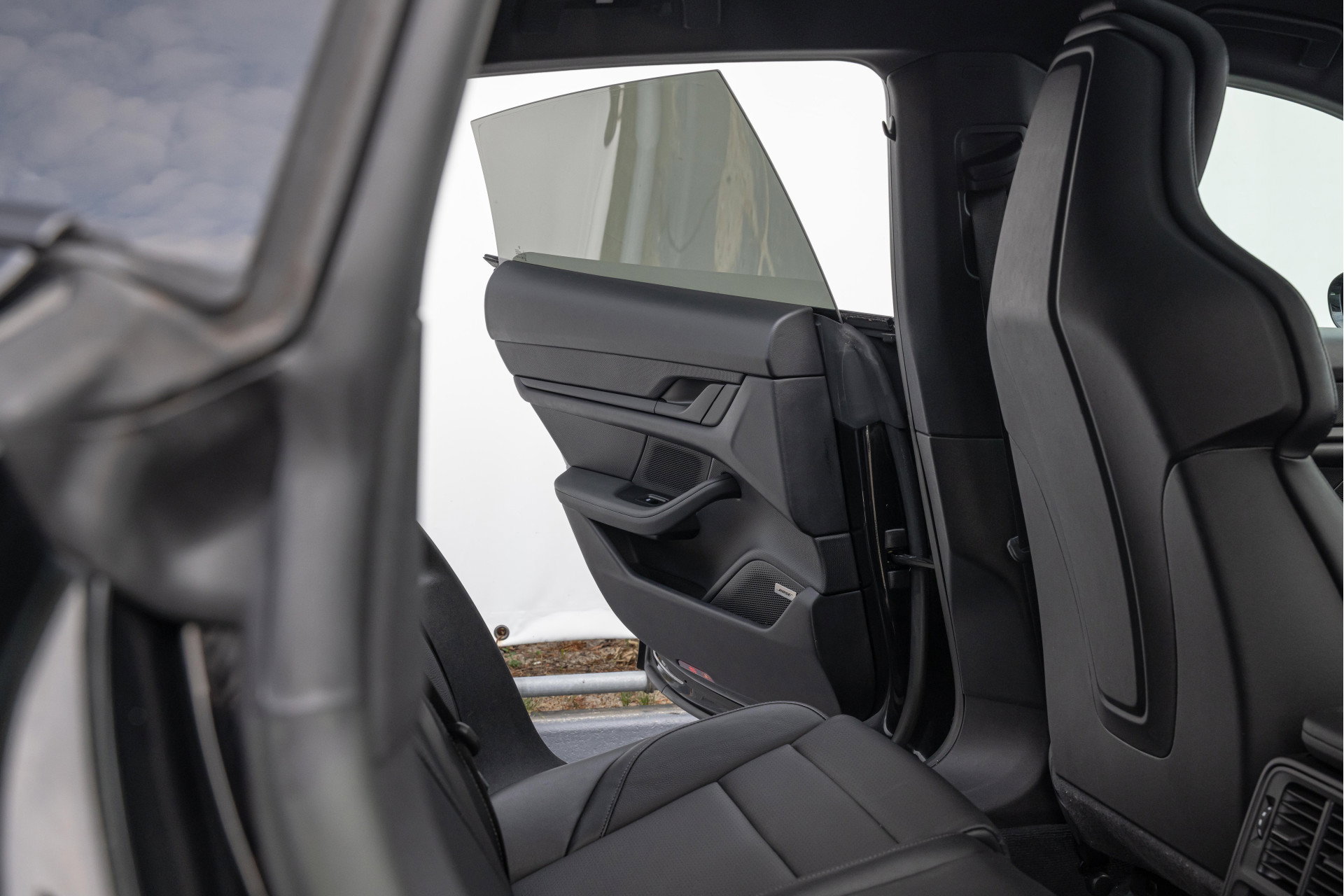 Porsche Taycan Cross Turismo