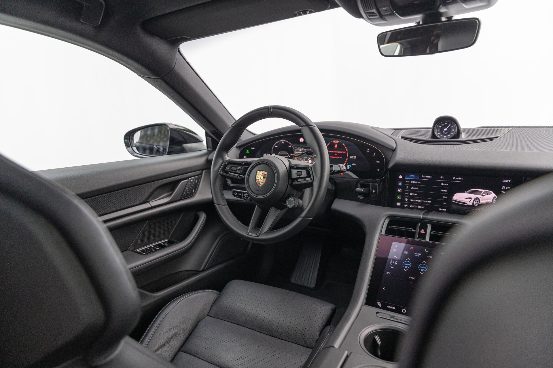 Porsche Taycan Cross Turismo