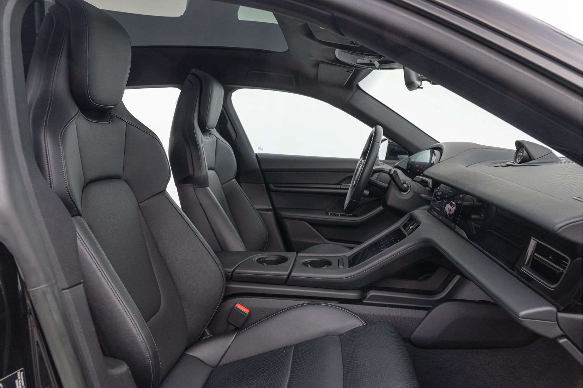 Porsche Taycan Cross Turismo
