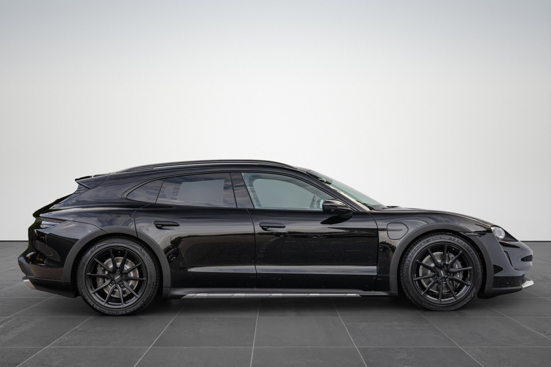 Porsche Taycan Cross Turismo