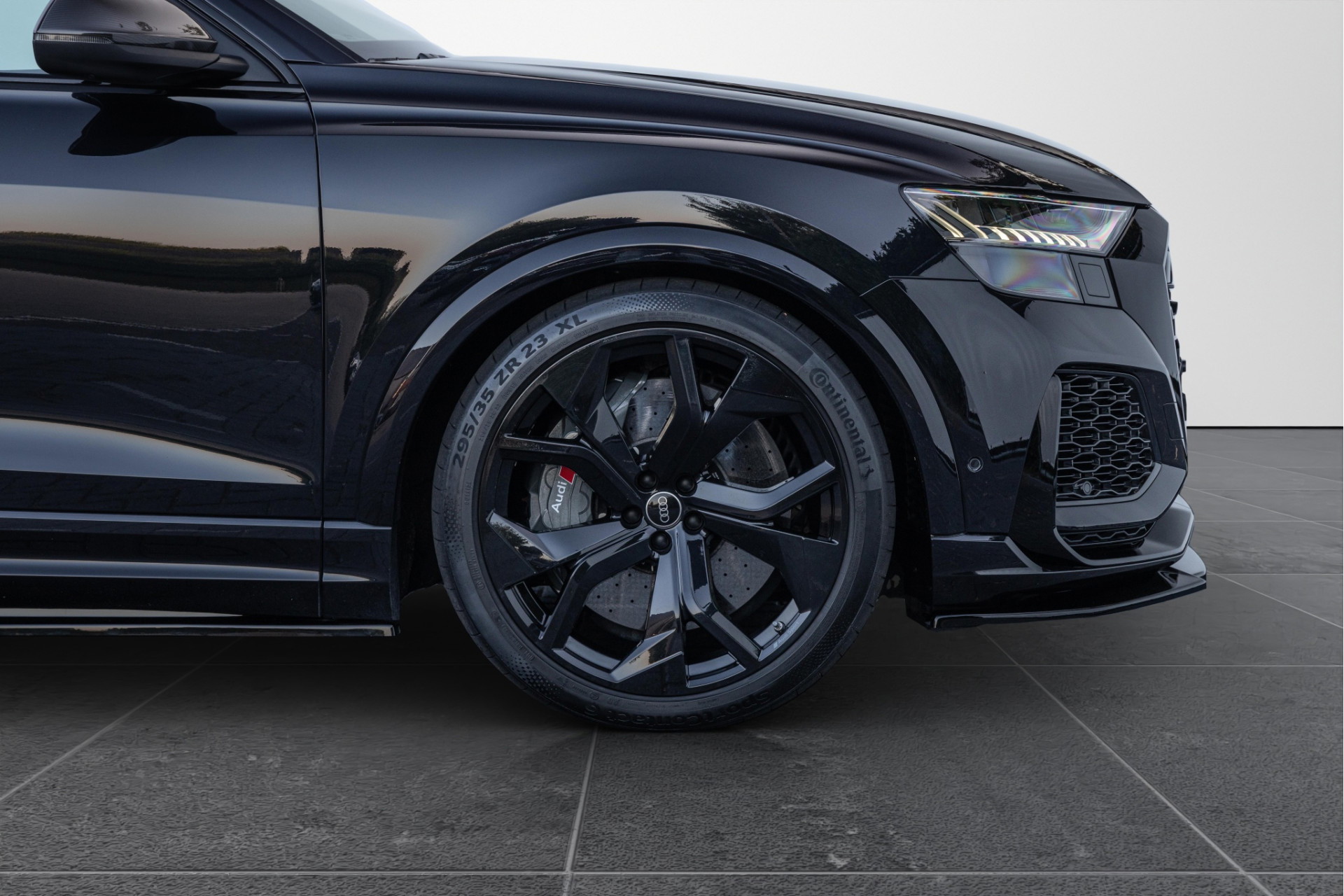 Audi RSQ8