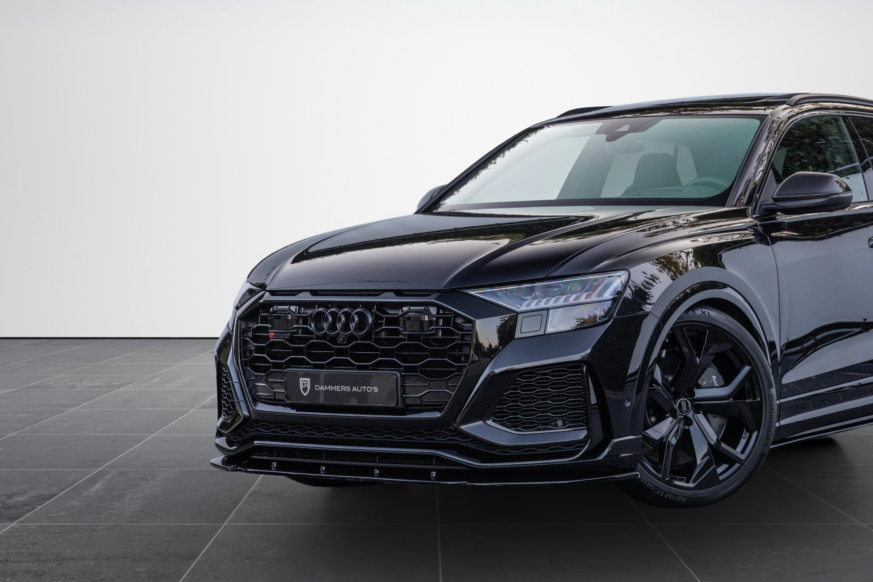 Audi RSQ8