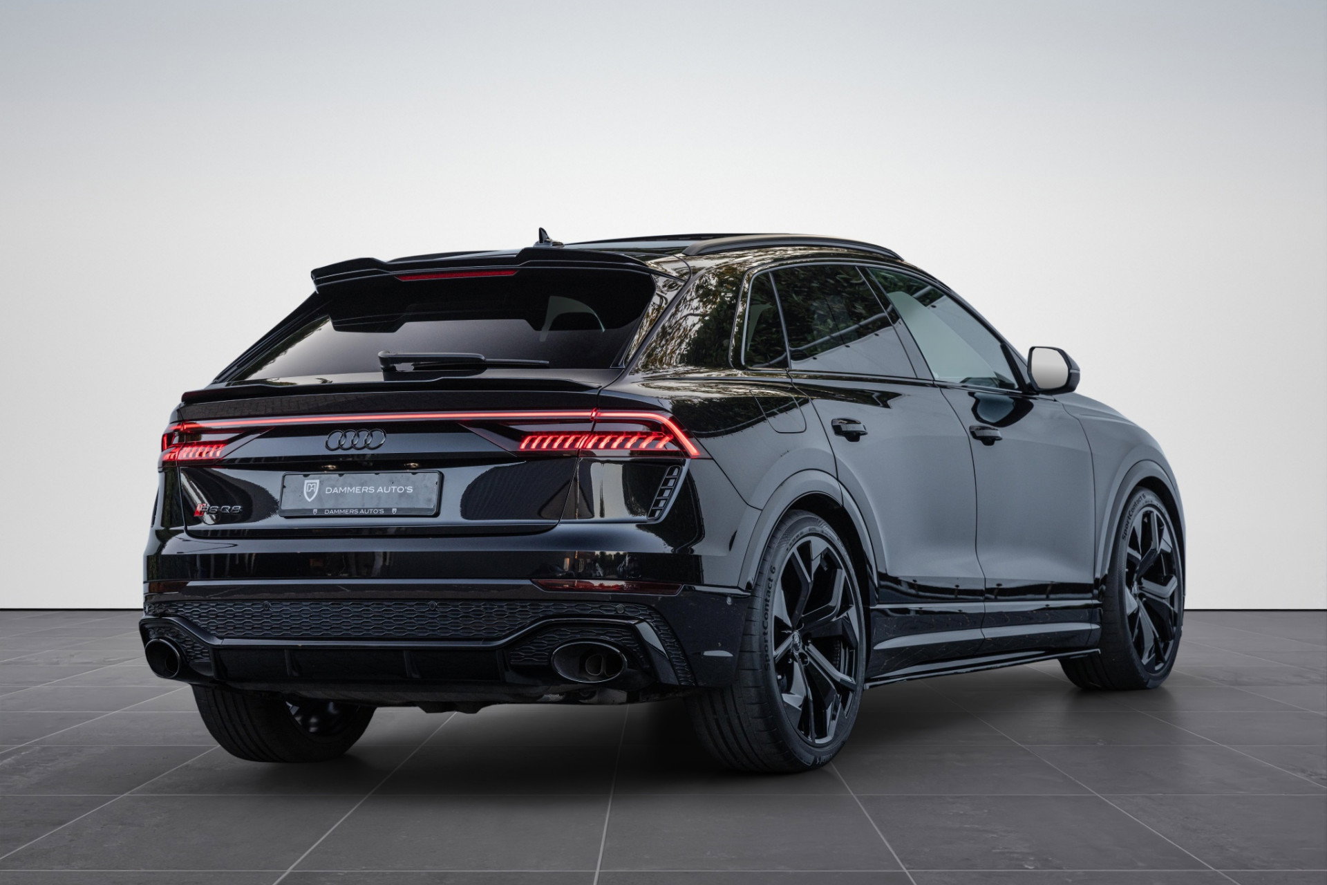 Audi RSQ8