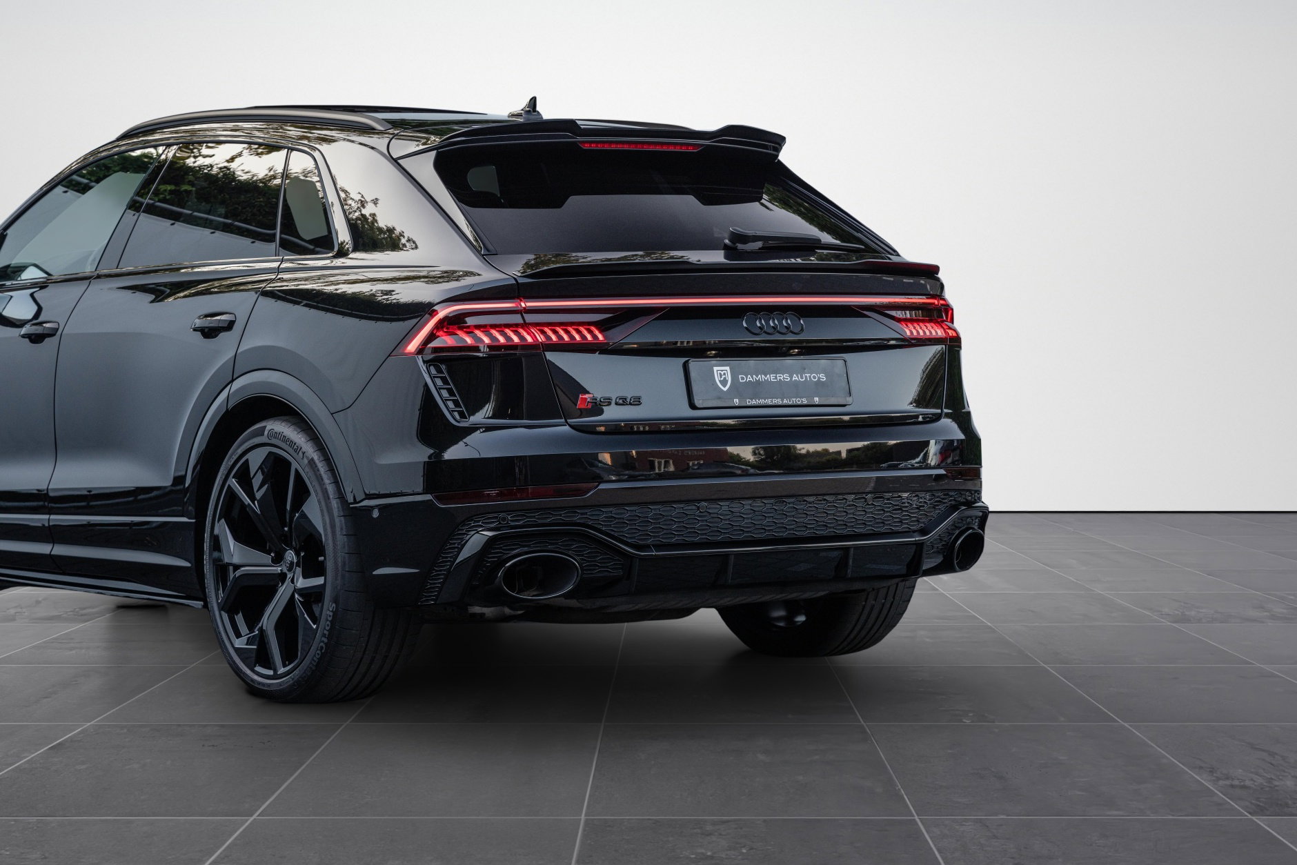 Audi RSQ8