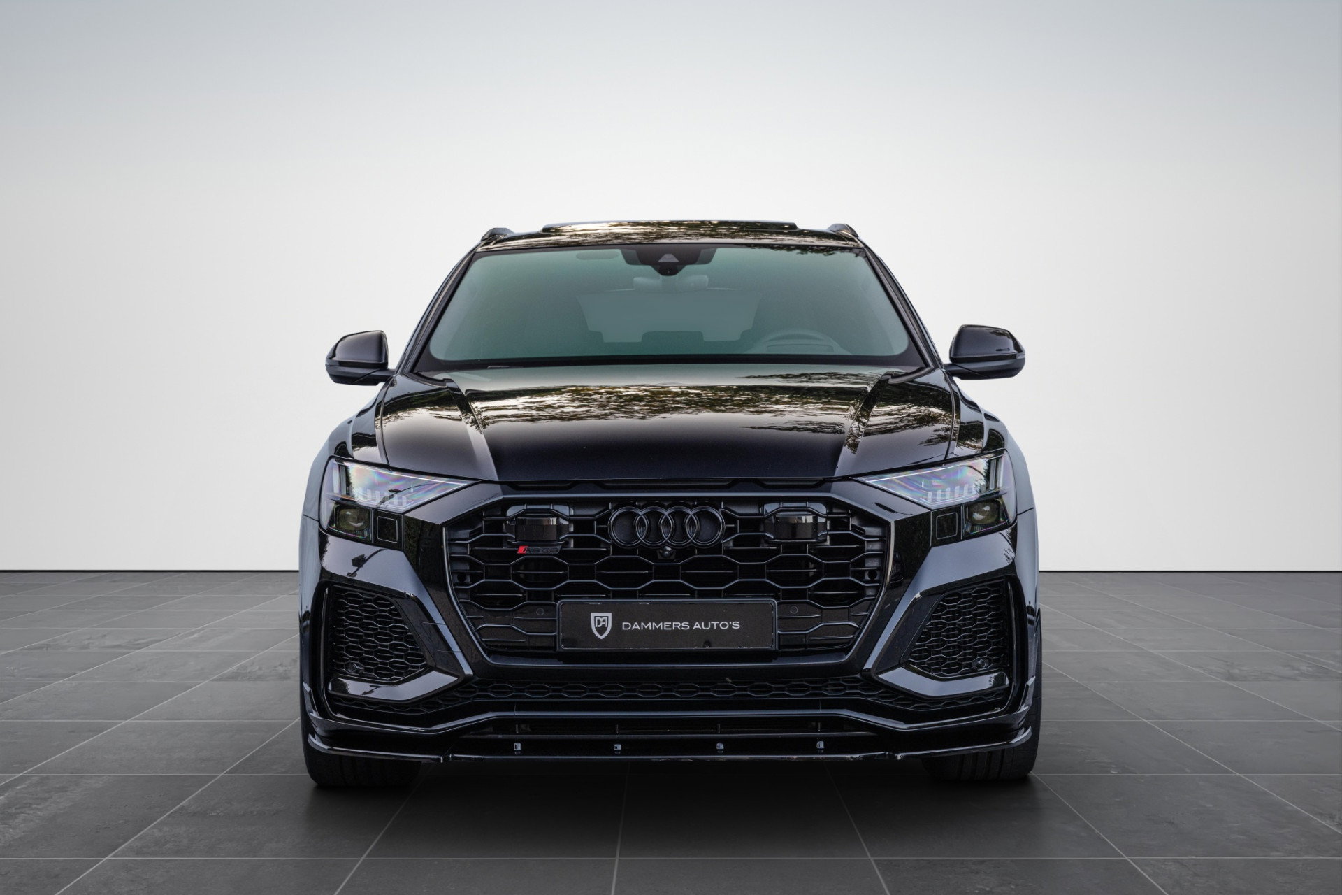Audi RSQ8