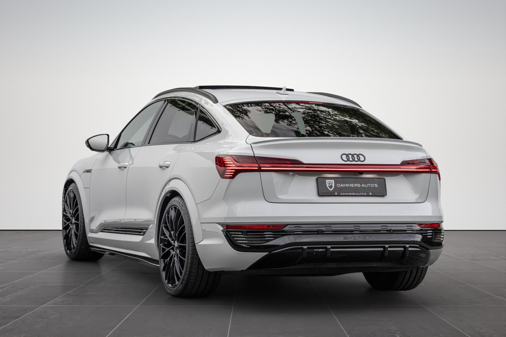 Audi Q8 Sportback e-tron