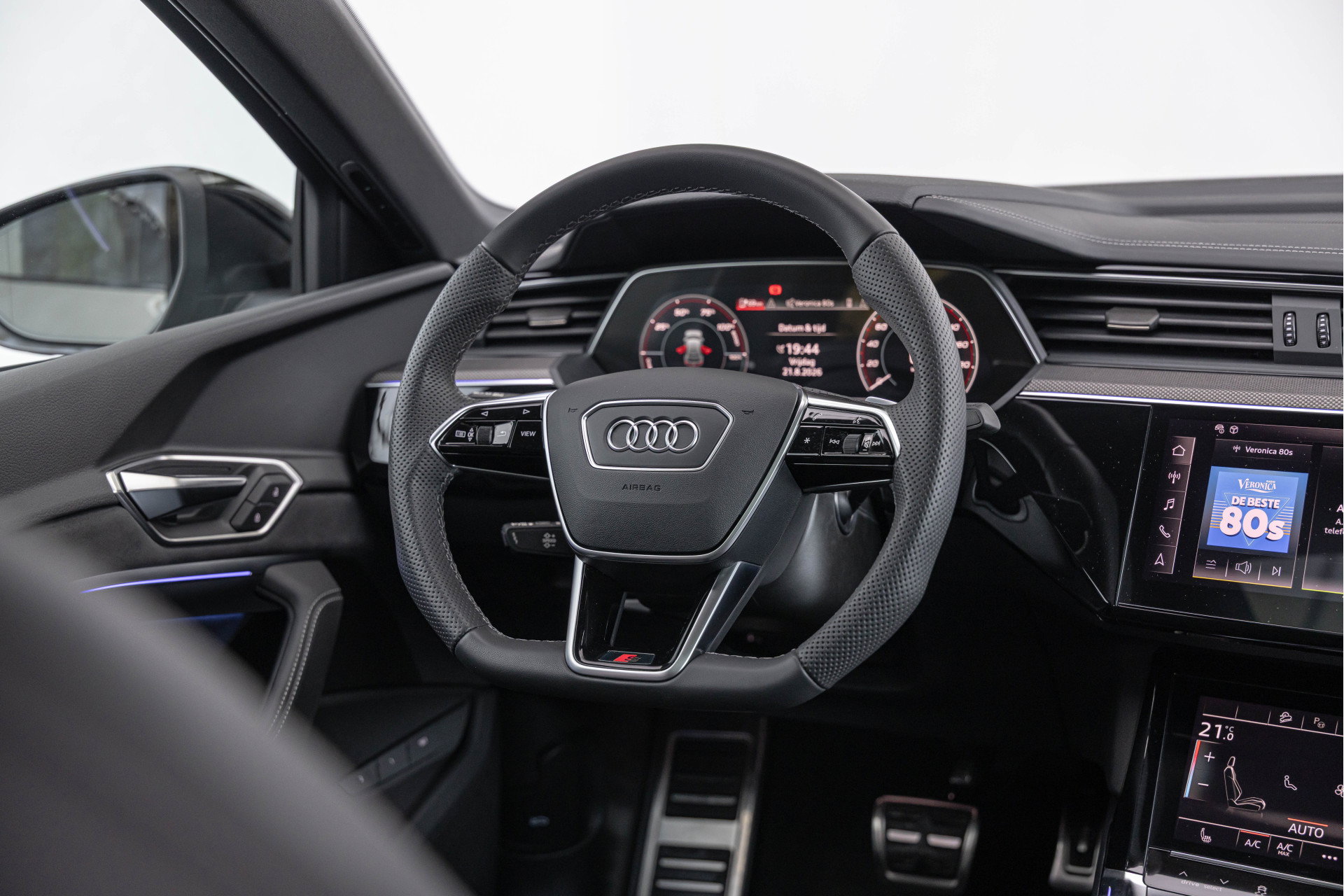 Audi Q8 Sportback e-tron