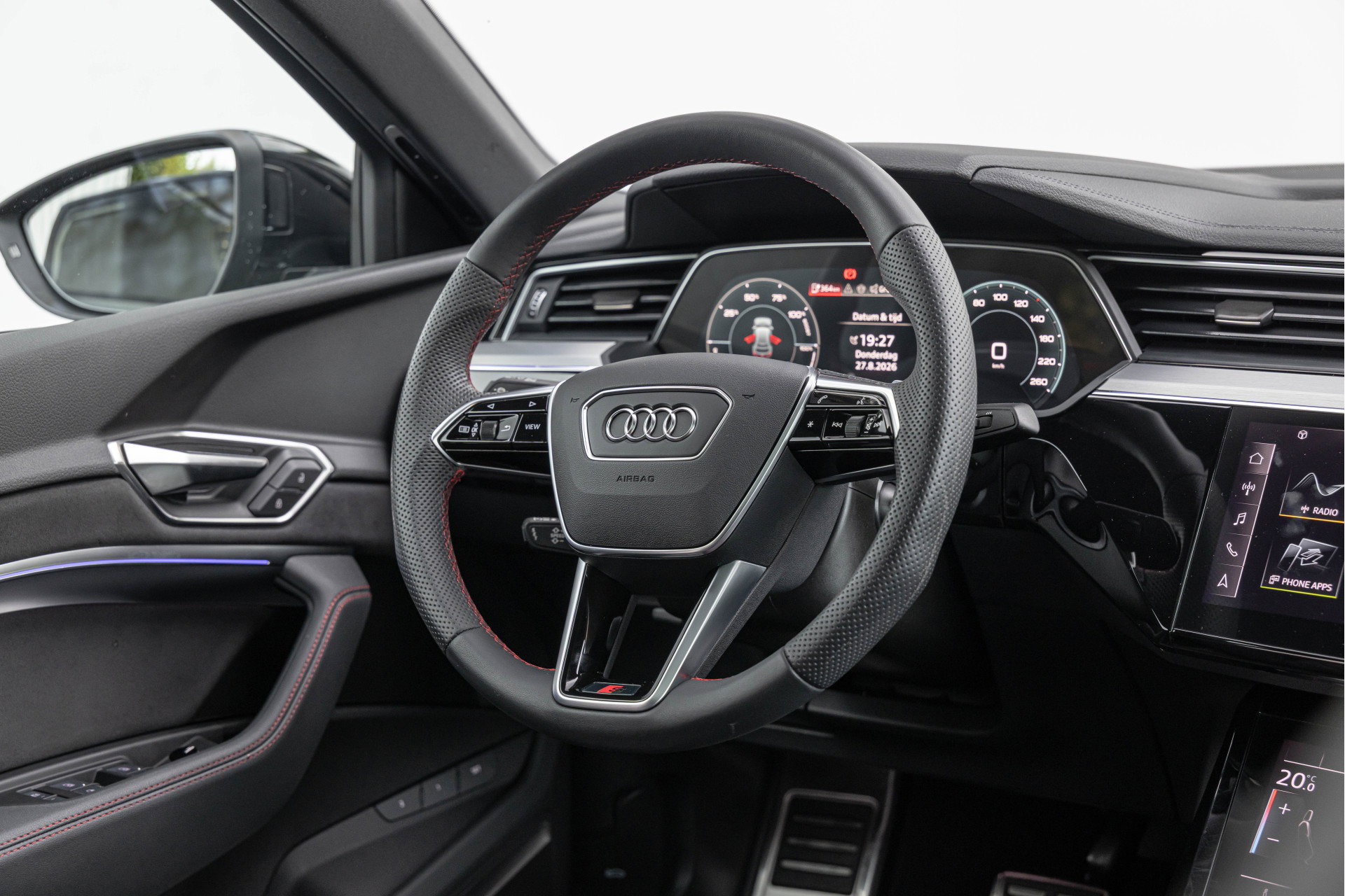 Audi Q8 Sportback e-tron