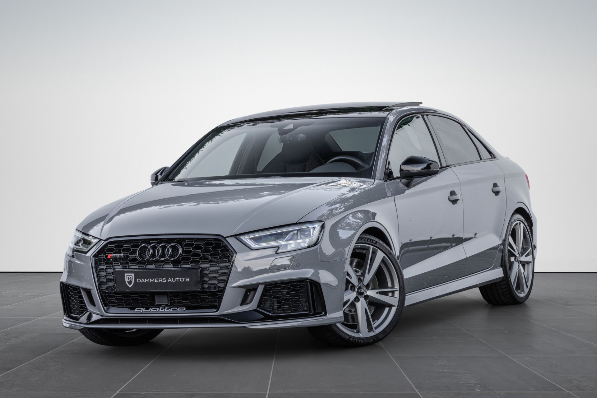 Audi RS3 Limousine