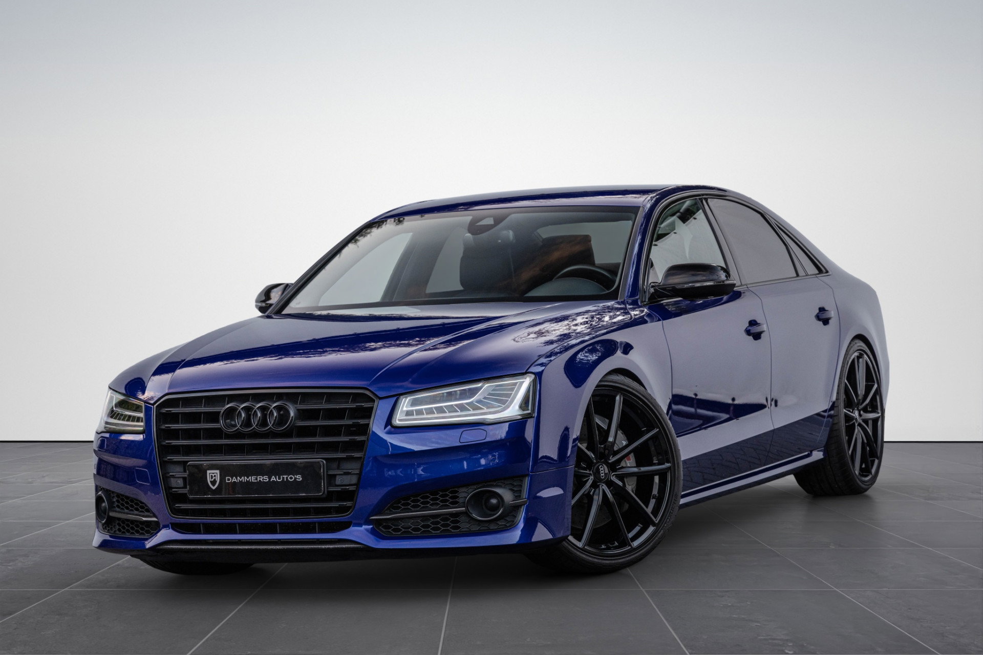 Audi S8