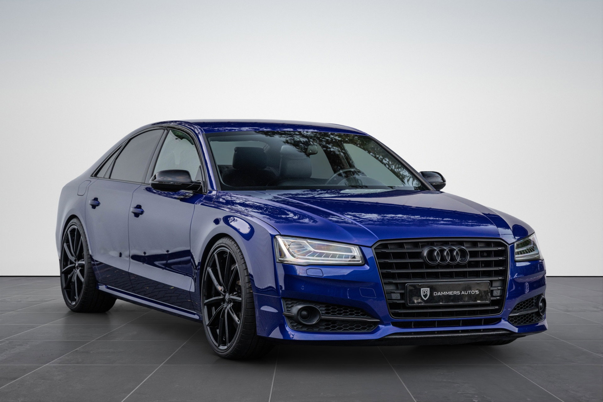 Audi S8