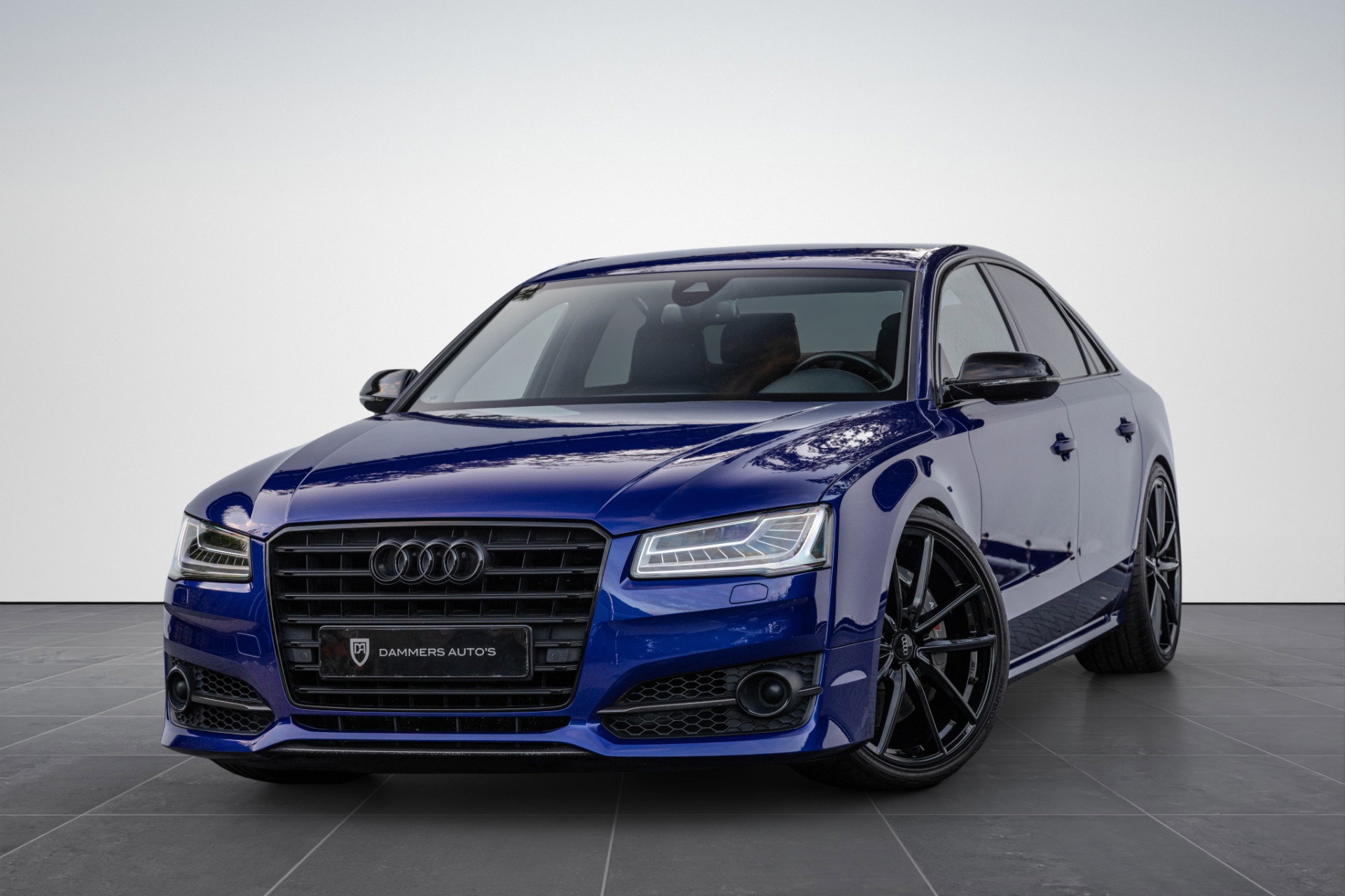 Audi S8