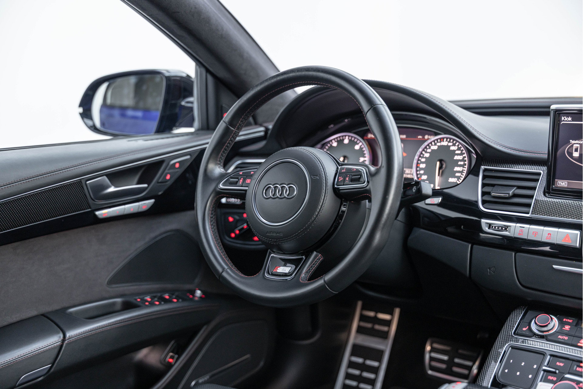 Audi S8