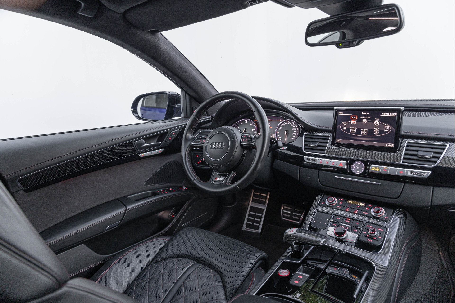 Audi S8