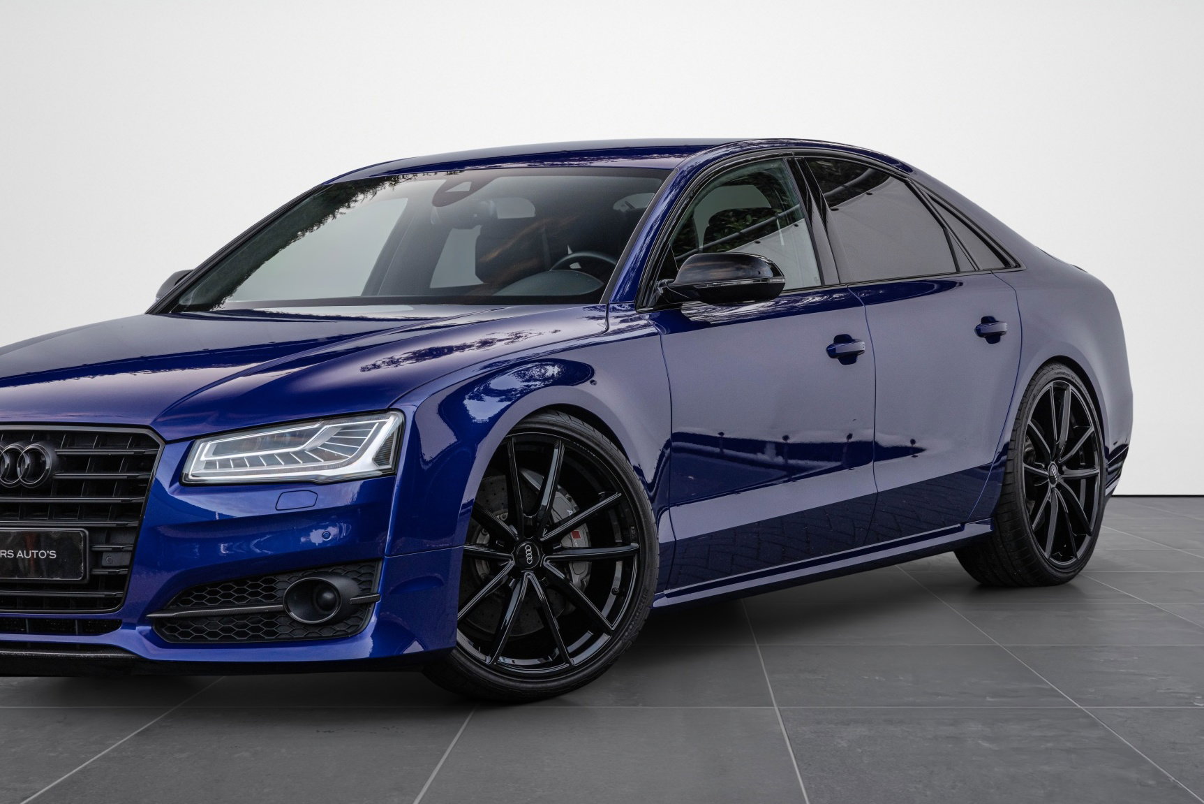 Audi S8