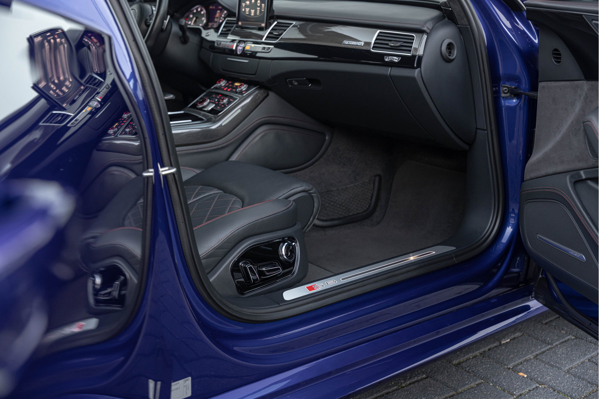 Audi S8