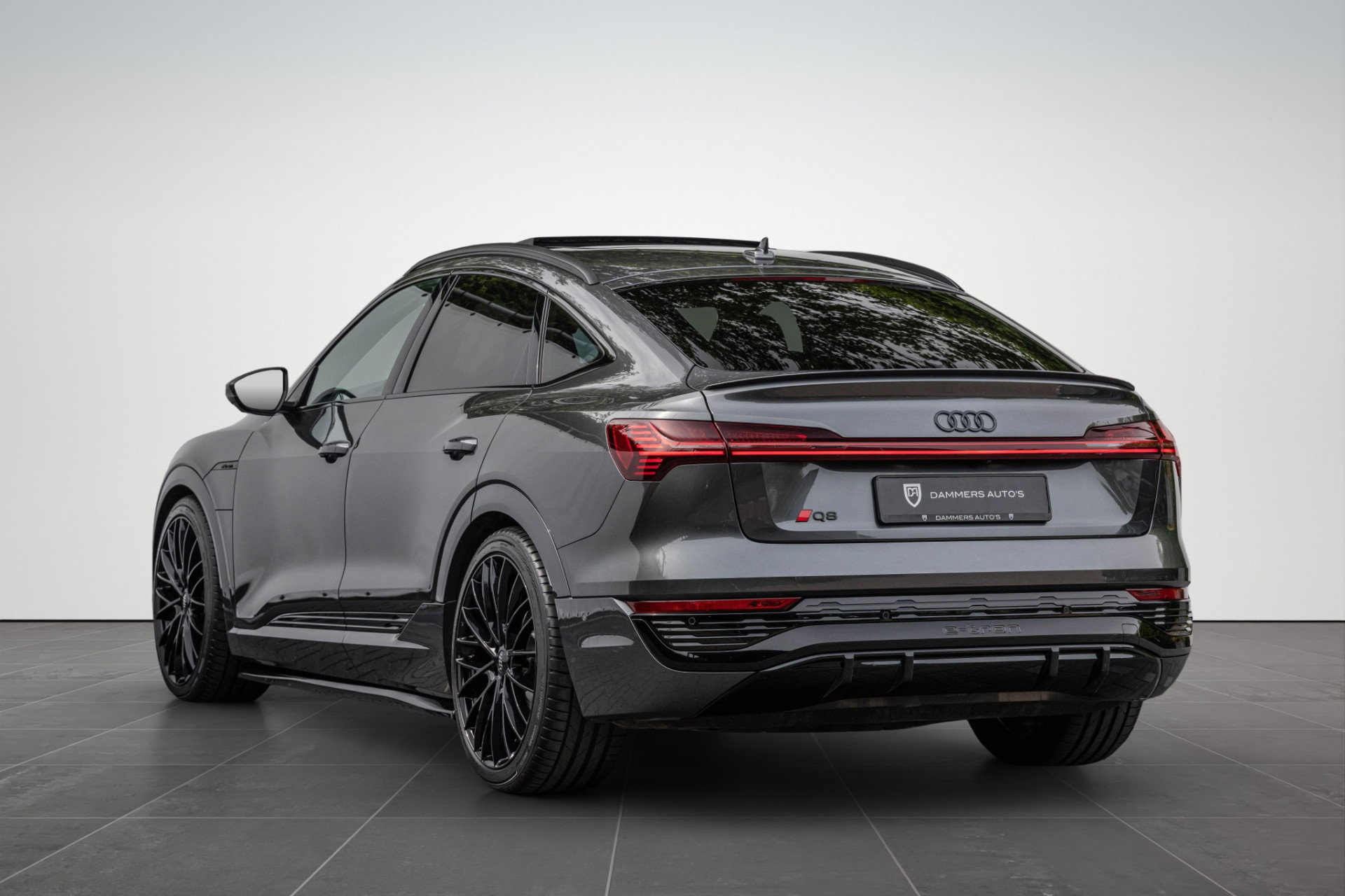 Audi Q8 Sportback e-tron