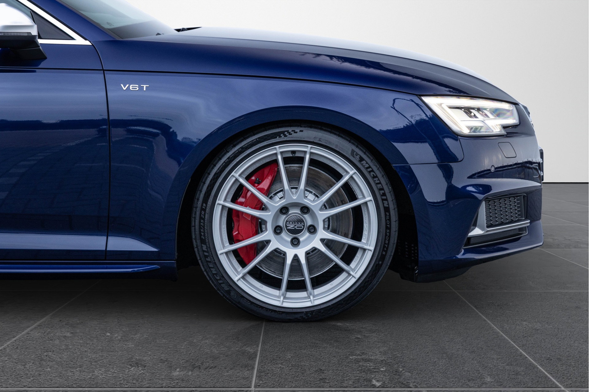Audi S4