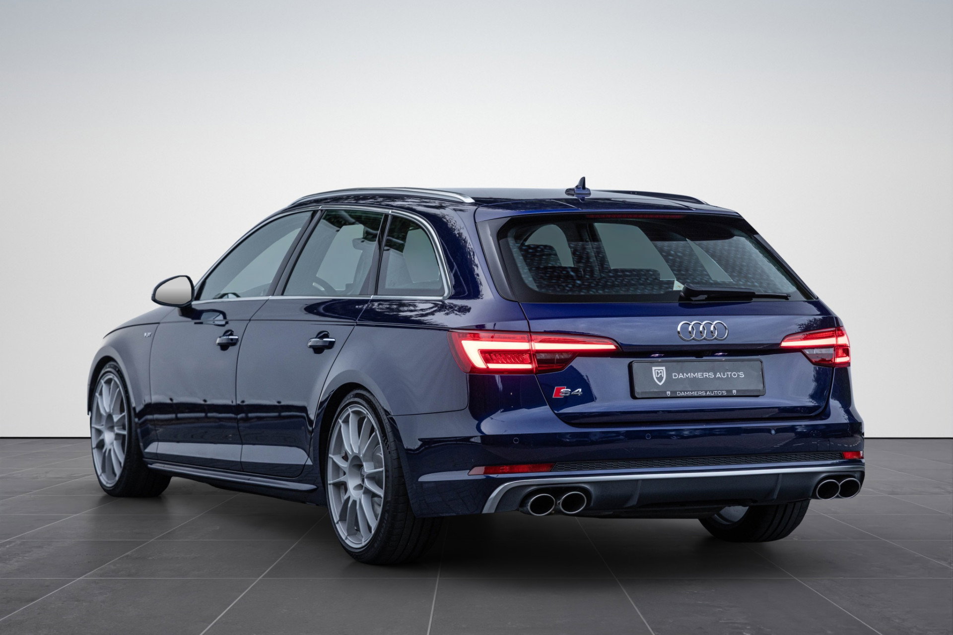 Audi S4