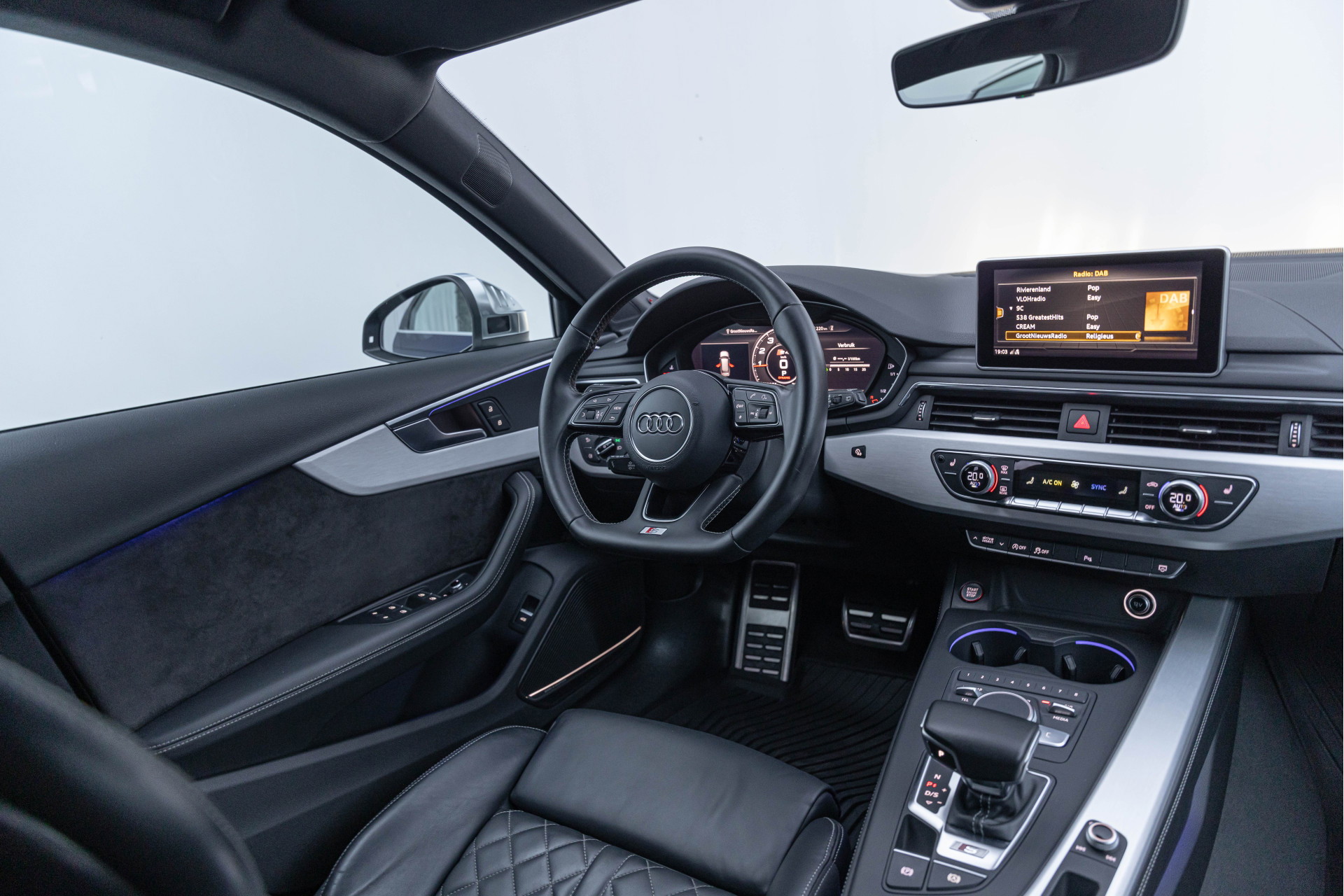 Audi S4
