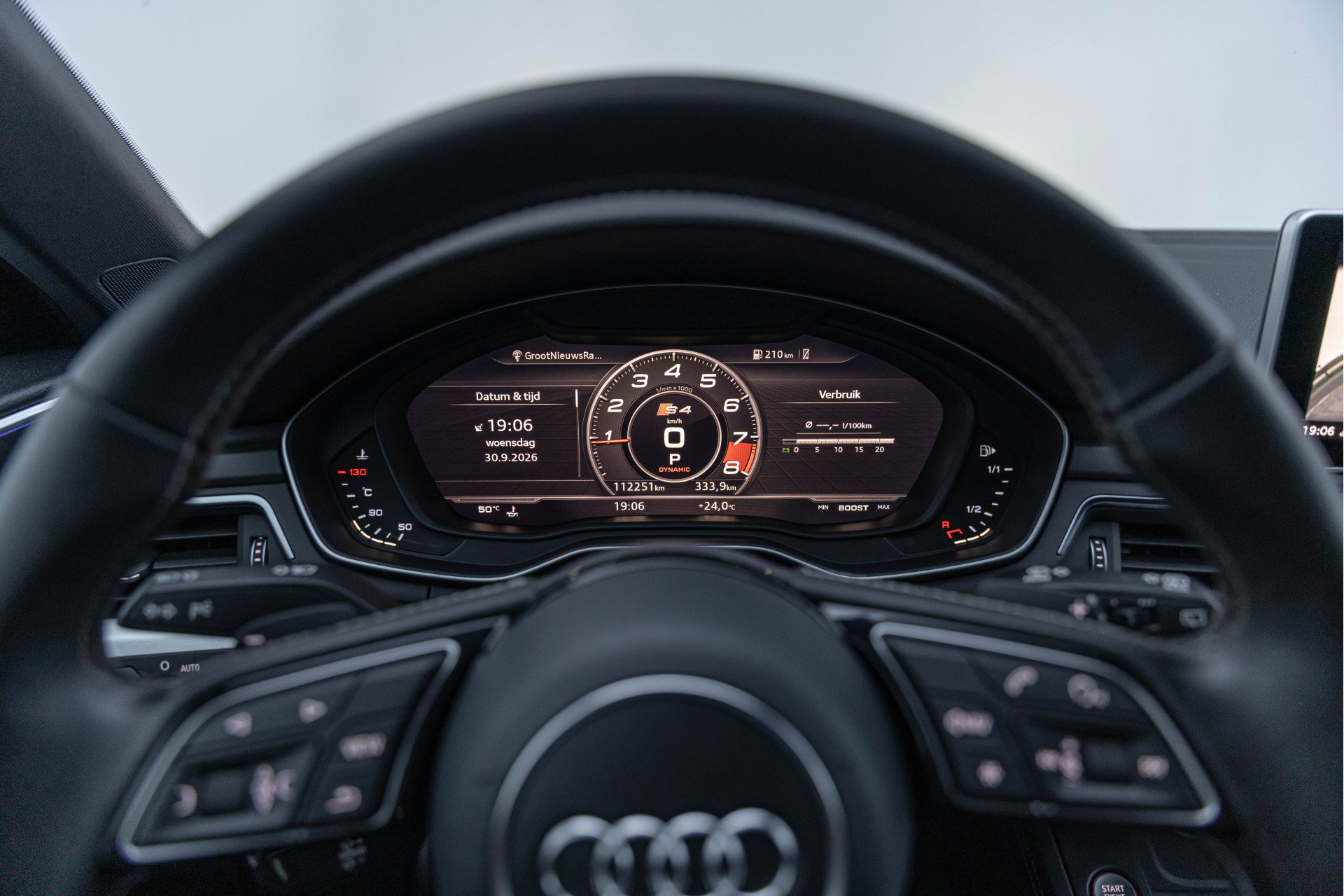 Audi S4