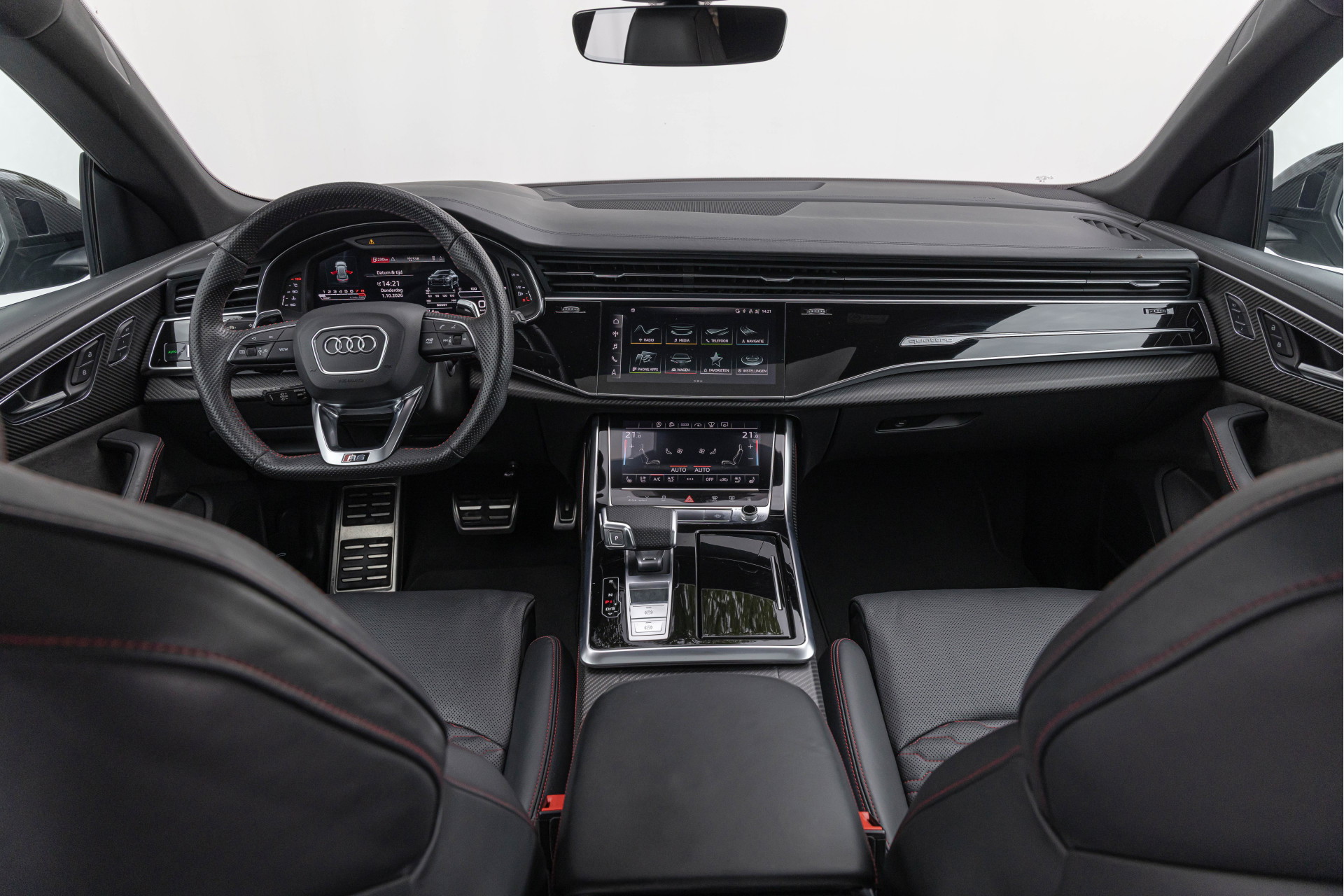 Audi RSQ8