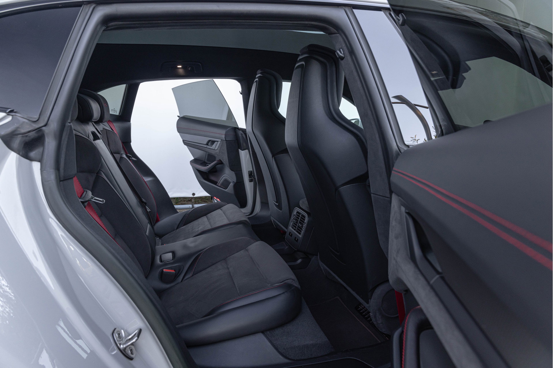 Porsche Taycan Sport Turismo
