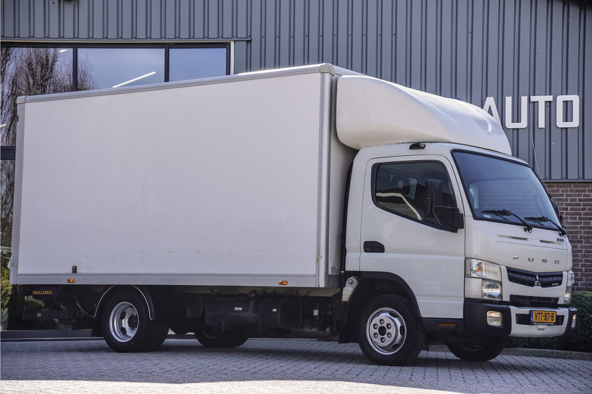 FUSO Canter