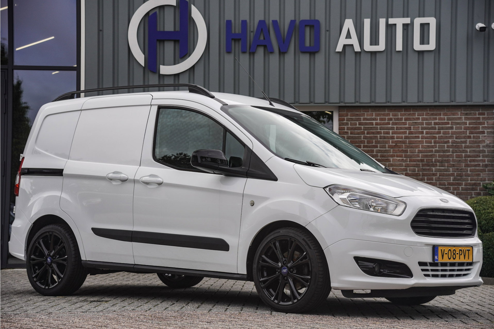 Ford Transit Courier